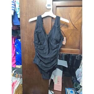 Small brands knew women's swimsuit from target item.1028
